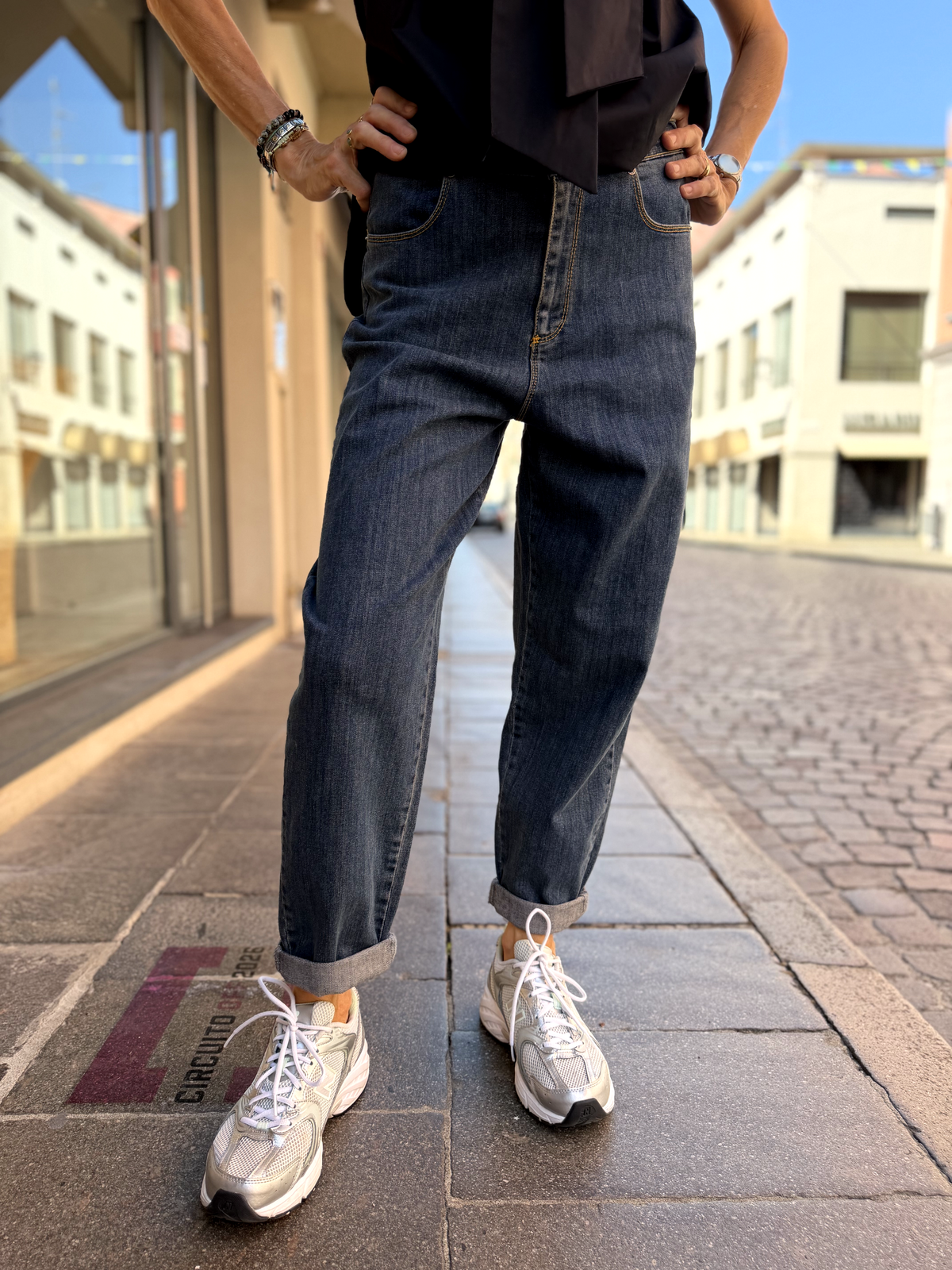 LUNA – Denim Carrot
