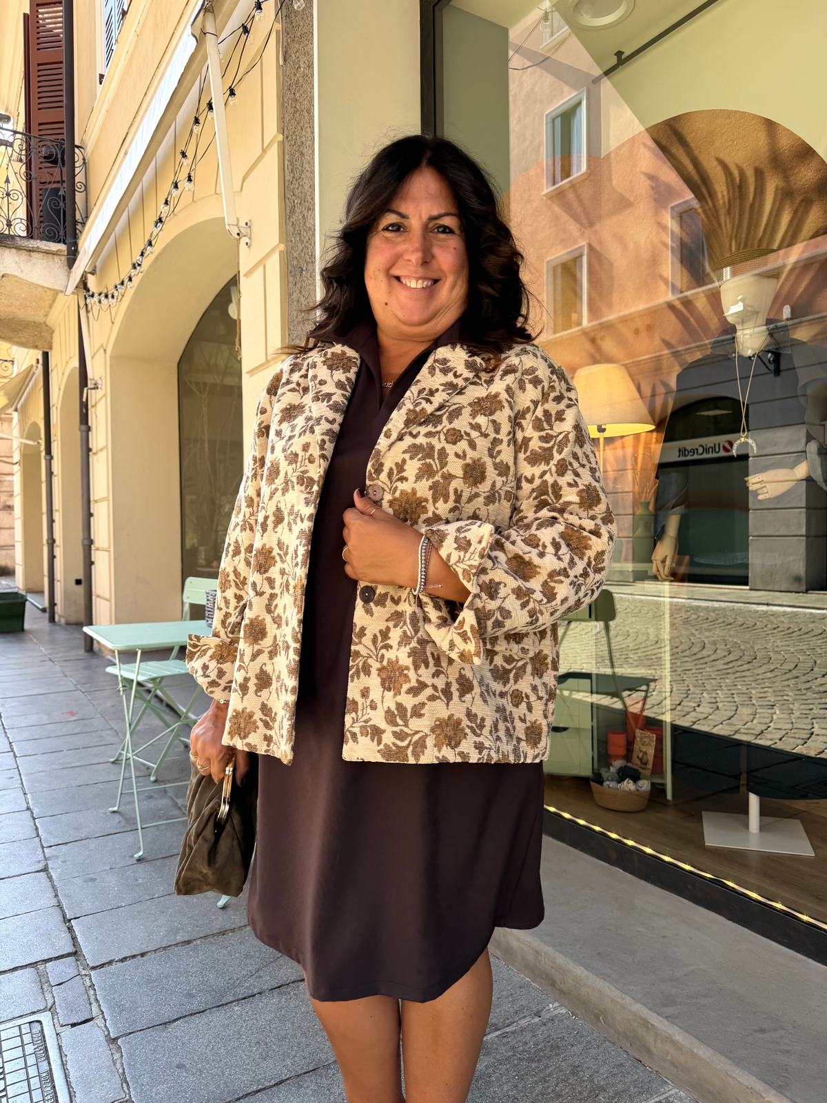 BLAZER DAMASCO - Linea boxy e due bottoni